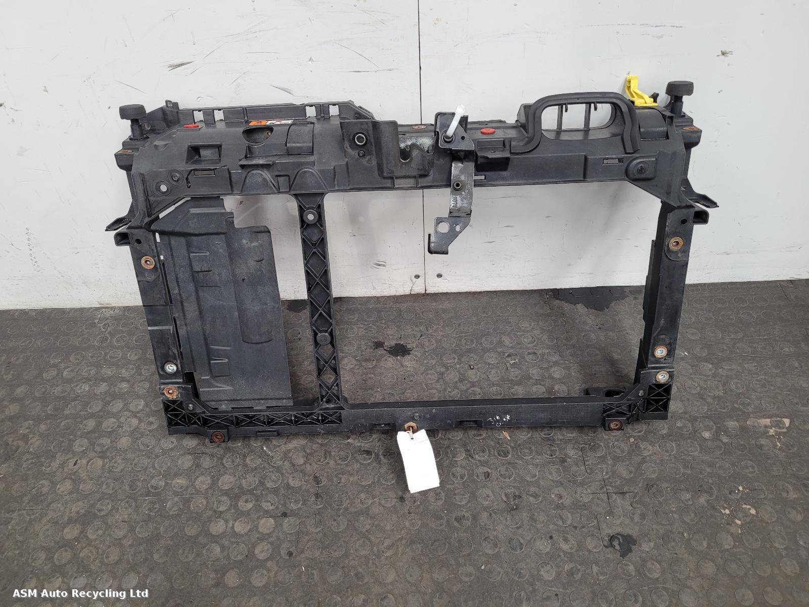 View Auto part Front Panel Ford Fiesta 2014