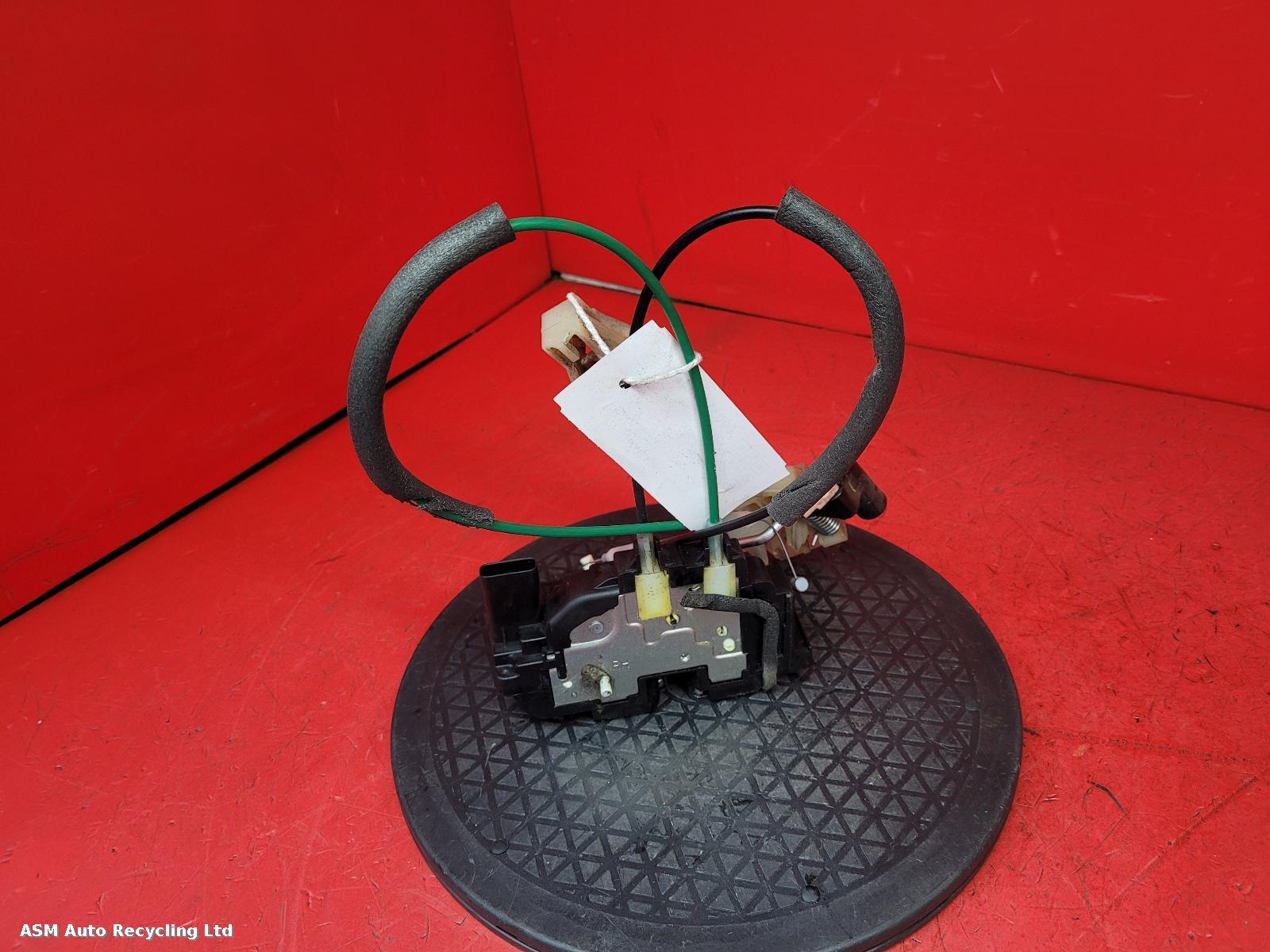 View Auto part Door Lock Assembly Hyundai I20 2011