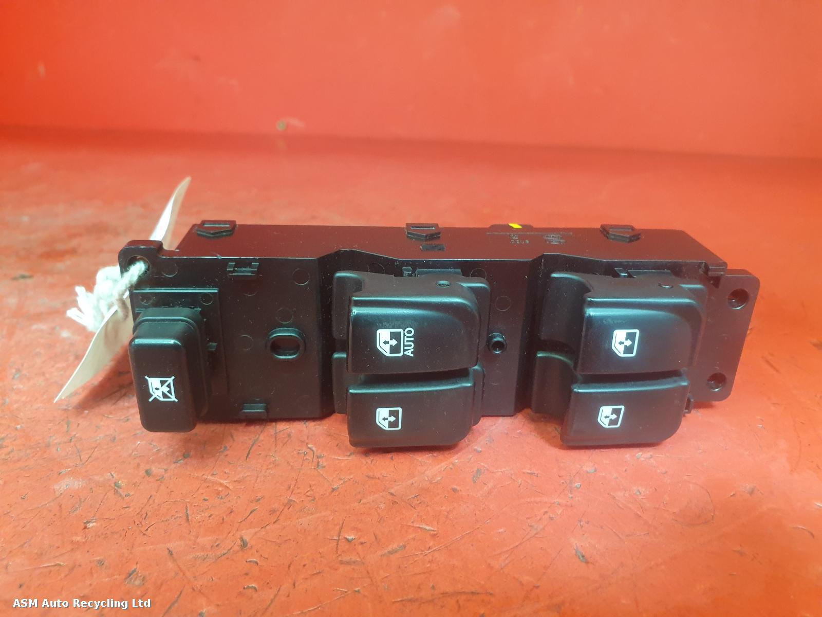 View Auto part Elect. Window Switch Hyundai I20 2011