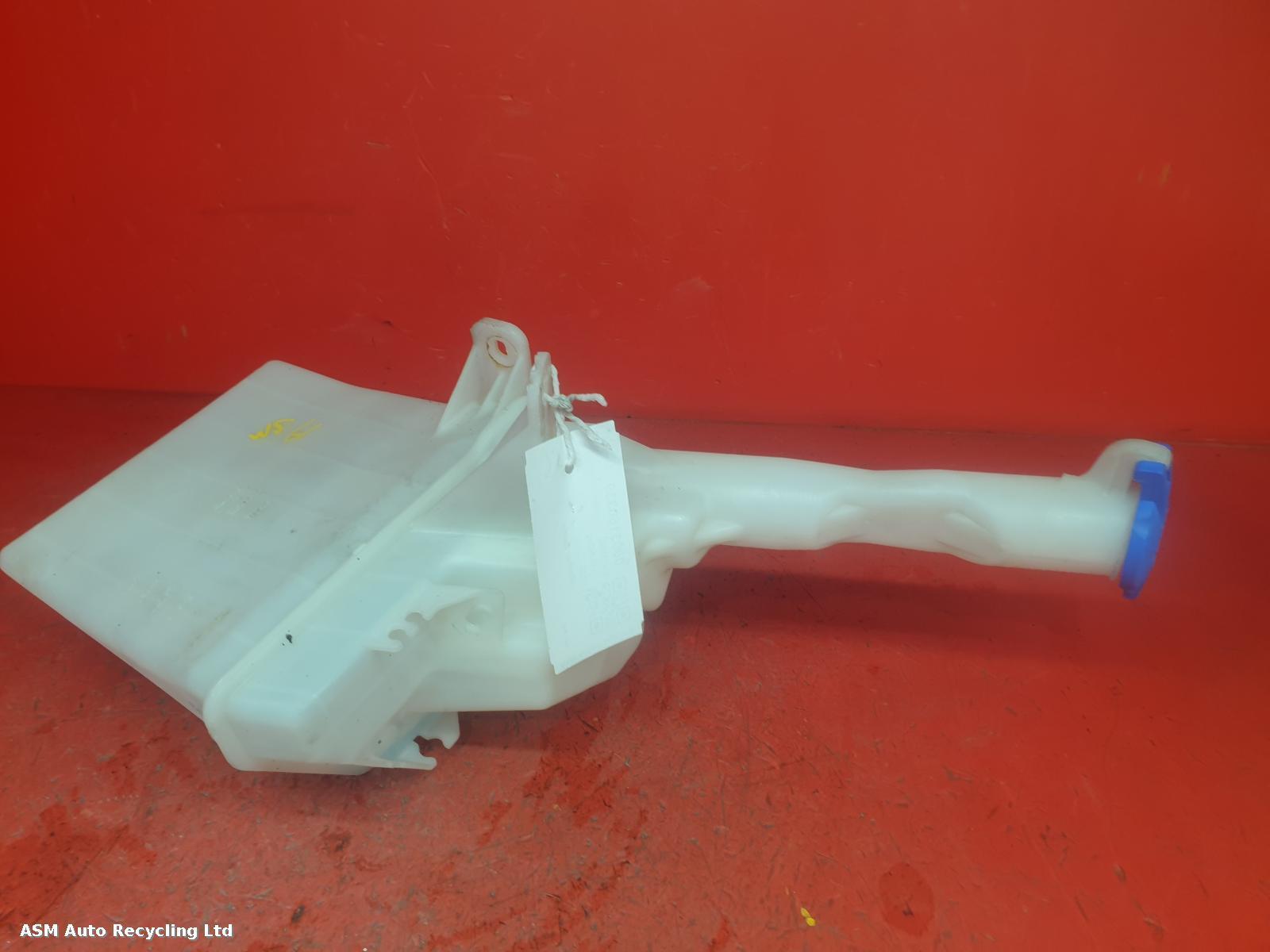 View Auto part Washer Bottle Hyundai I20 2011