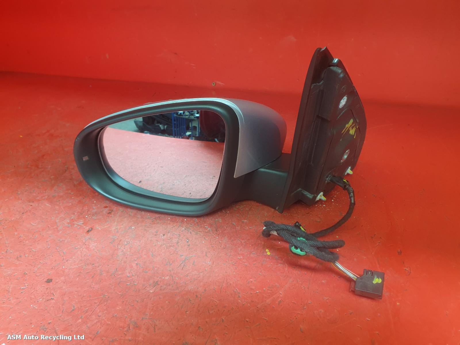 View Auto part L Door Mirror Volkswagen Golf 2010