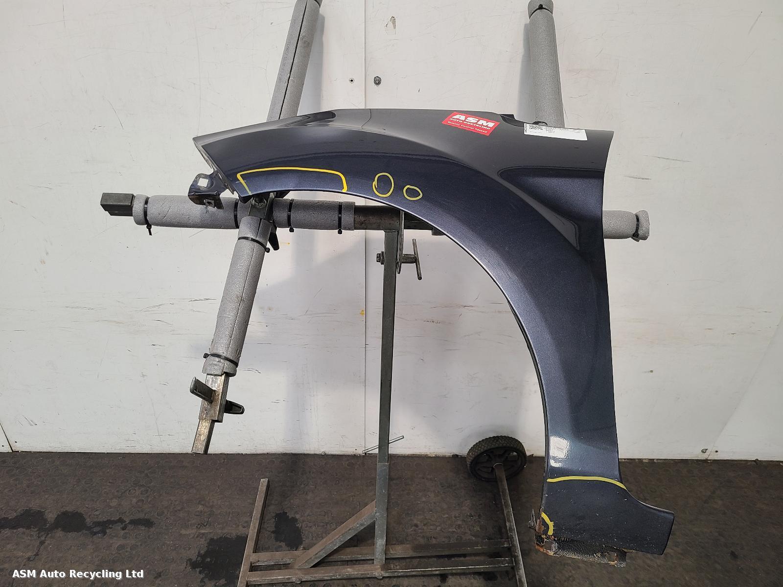 View Auto part L Wing Ford Fiesta 2009