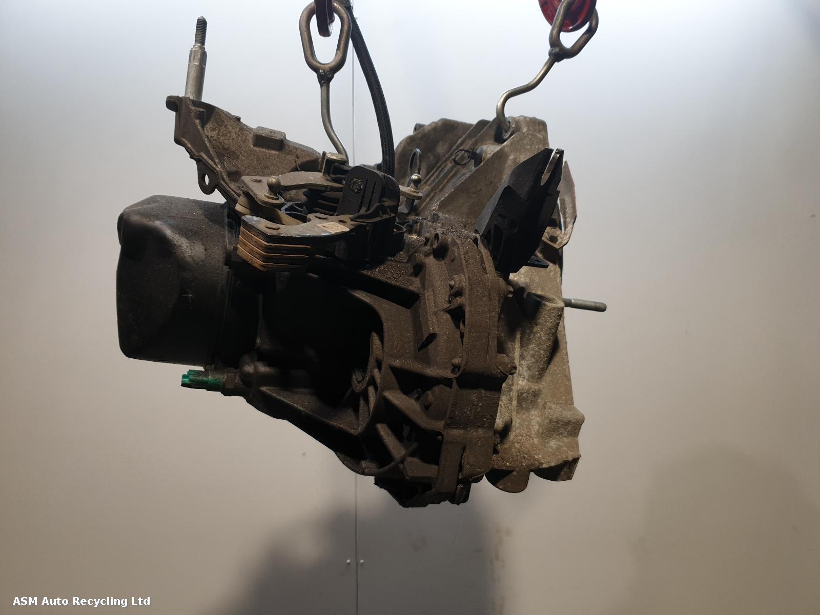 View Auto part Gearbox Renault Clio 2014