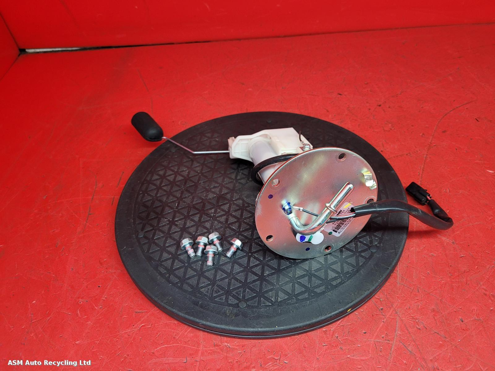 View Auto part Fuel Pump Kawasaki Ninja 650 2020