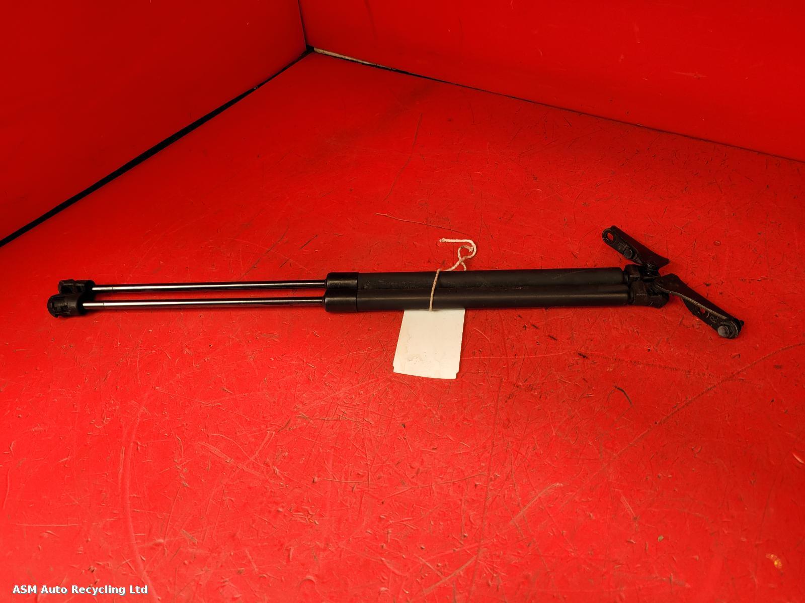 View Auto part Hatch Strut/Shock Nissan Micra 2015