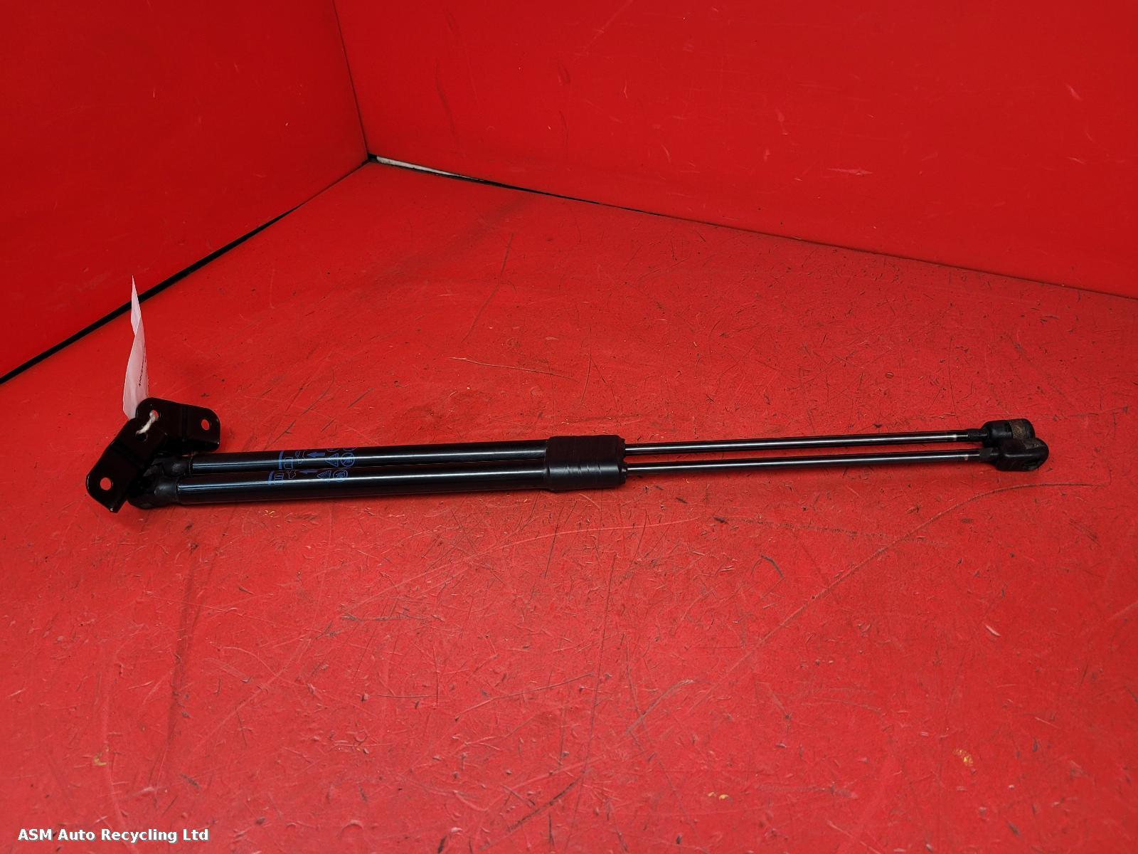 View Auto part Hatch Strut/Shock Vauxhall Astra 2017