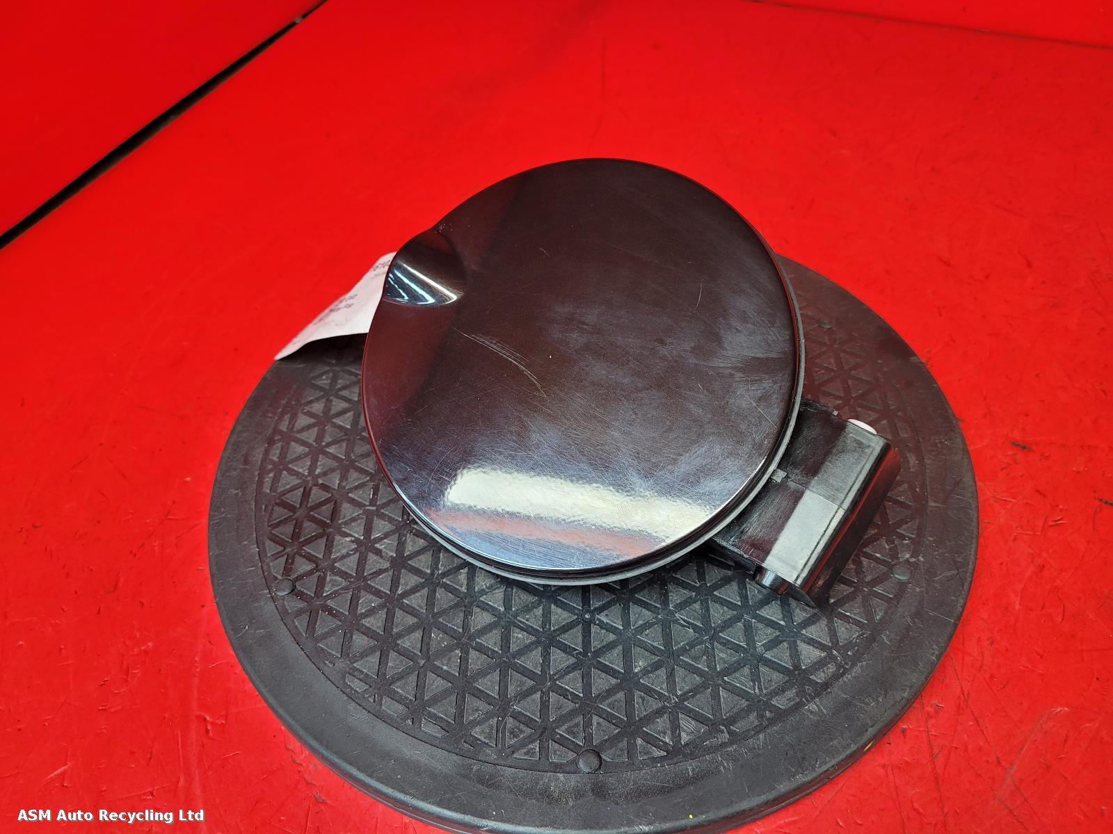 View Auto part Fuel Filler Flap Fiat Punto Evo 2011