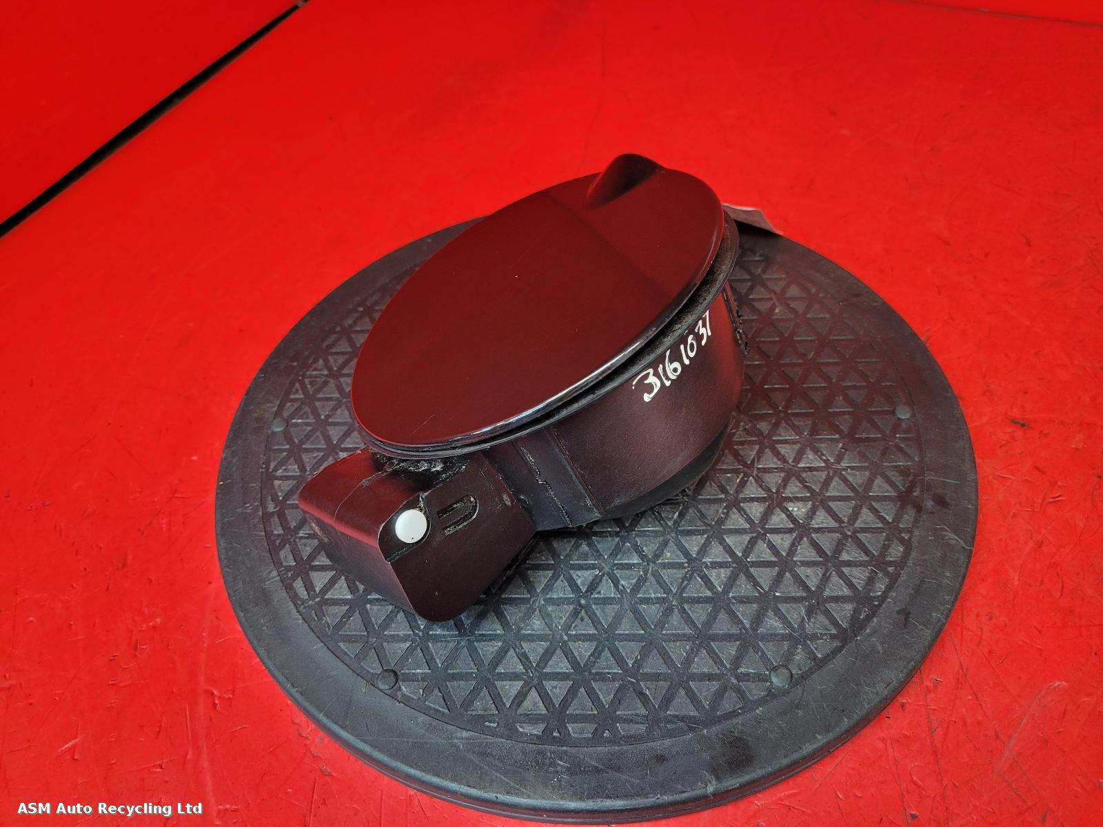 View Auto part Fuel Filler Flap Fiat Punto Evo 2011