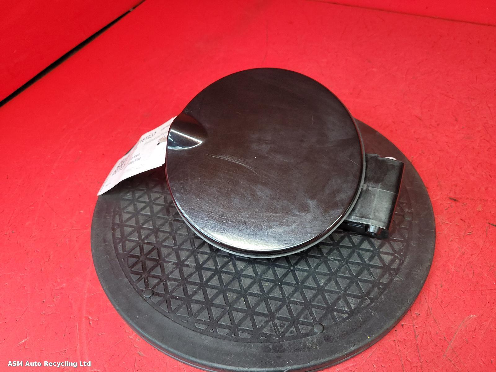 View Auto part Fuel Filler Flap Fiat Punto Evo 2011