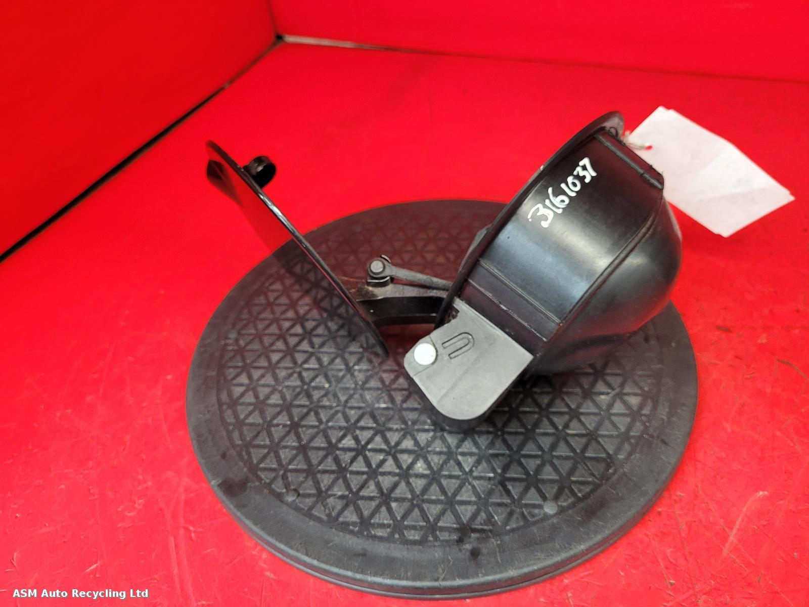 View Auto part Fuel Filler Flap Fiat Punto Evo 2011