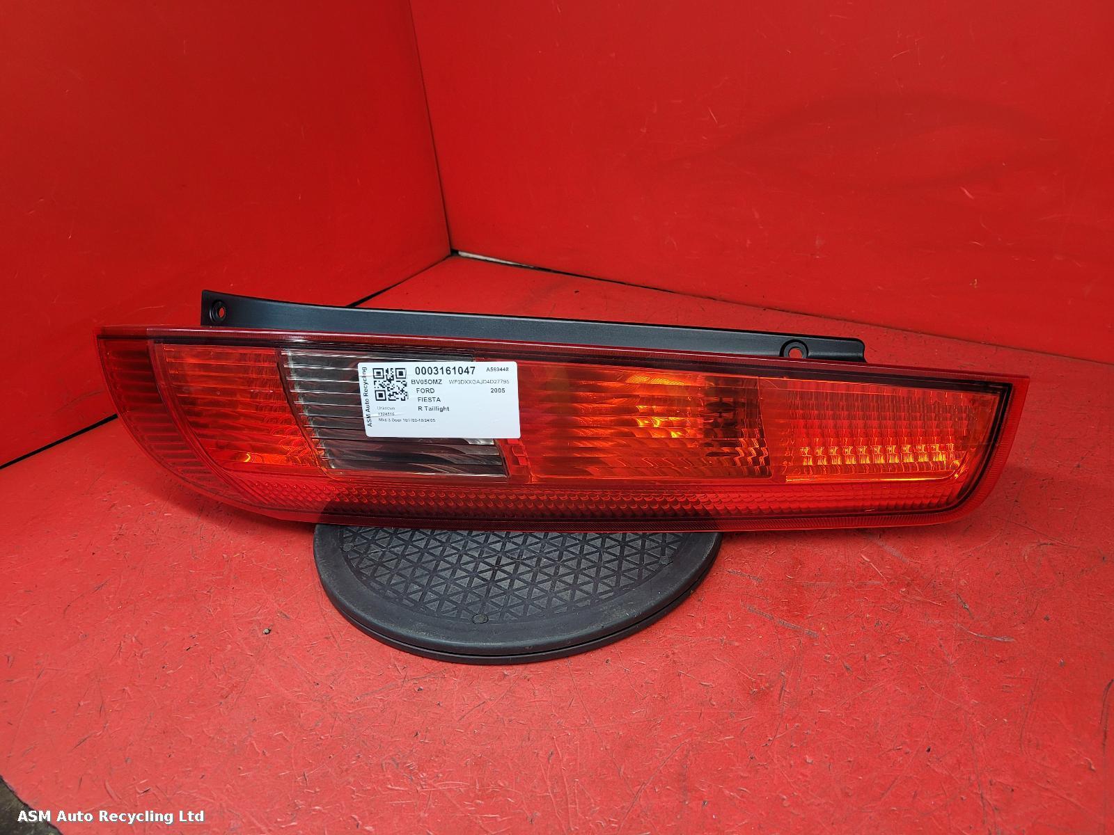 View Auto part R Taillight Ford Fiesta 2005