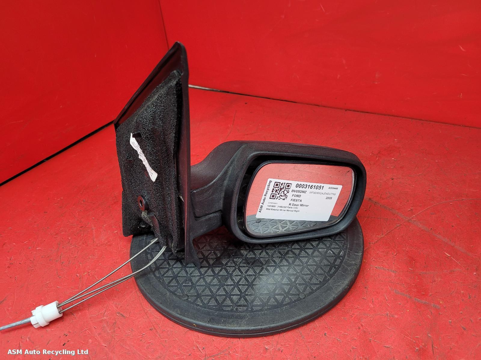 View Auto part R Door Mirror Ford Fiesta 2005
