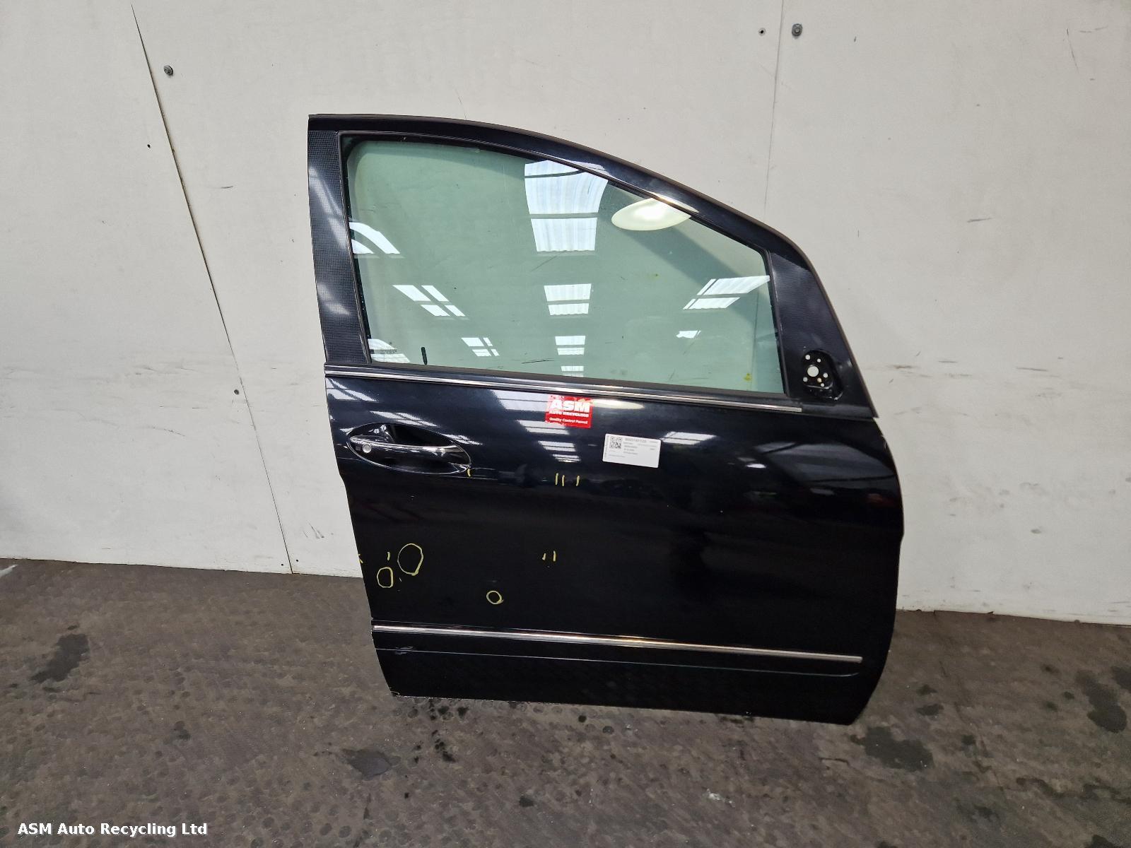 View Auto part R Front Door Mercedes B Class 2007