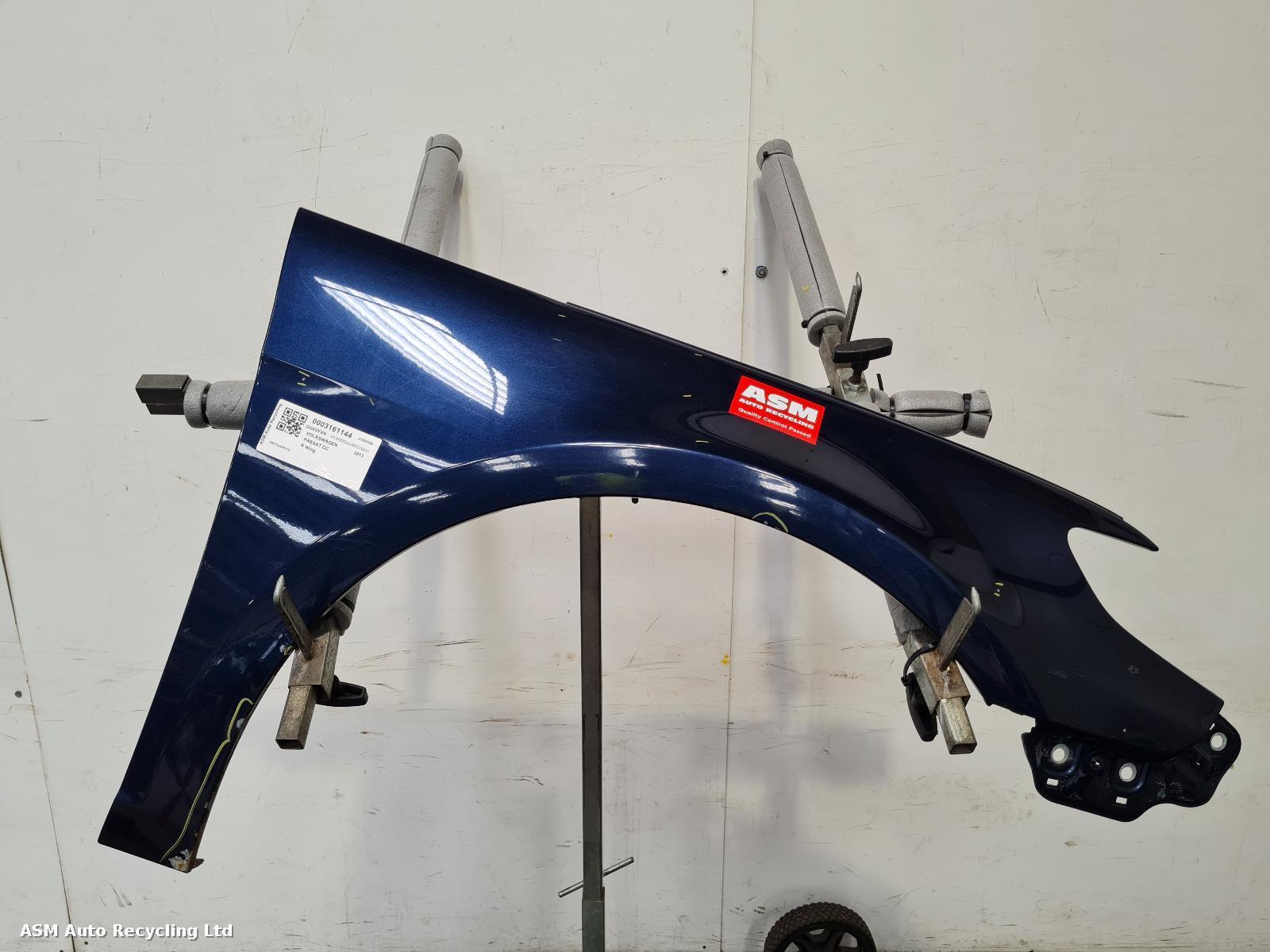 View Auto part R Wing Volkswagen Passat Cc 2013