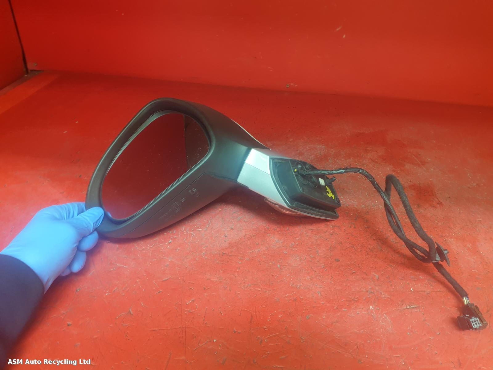View Auto part L Door Mirror Peugeot 207 2007