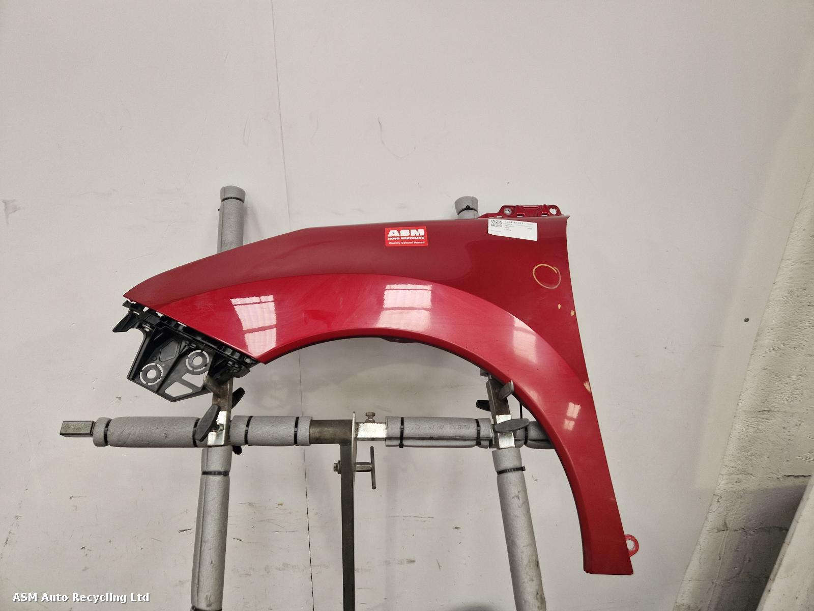 View Auto part L Wing Peugeot 3008 2010