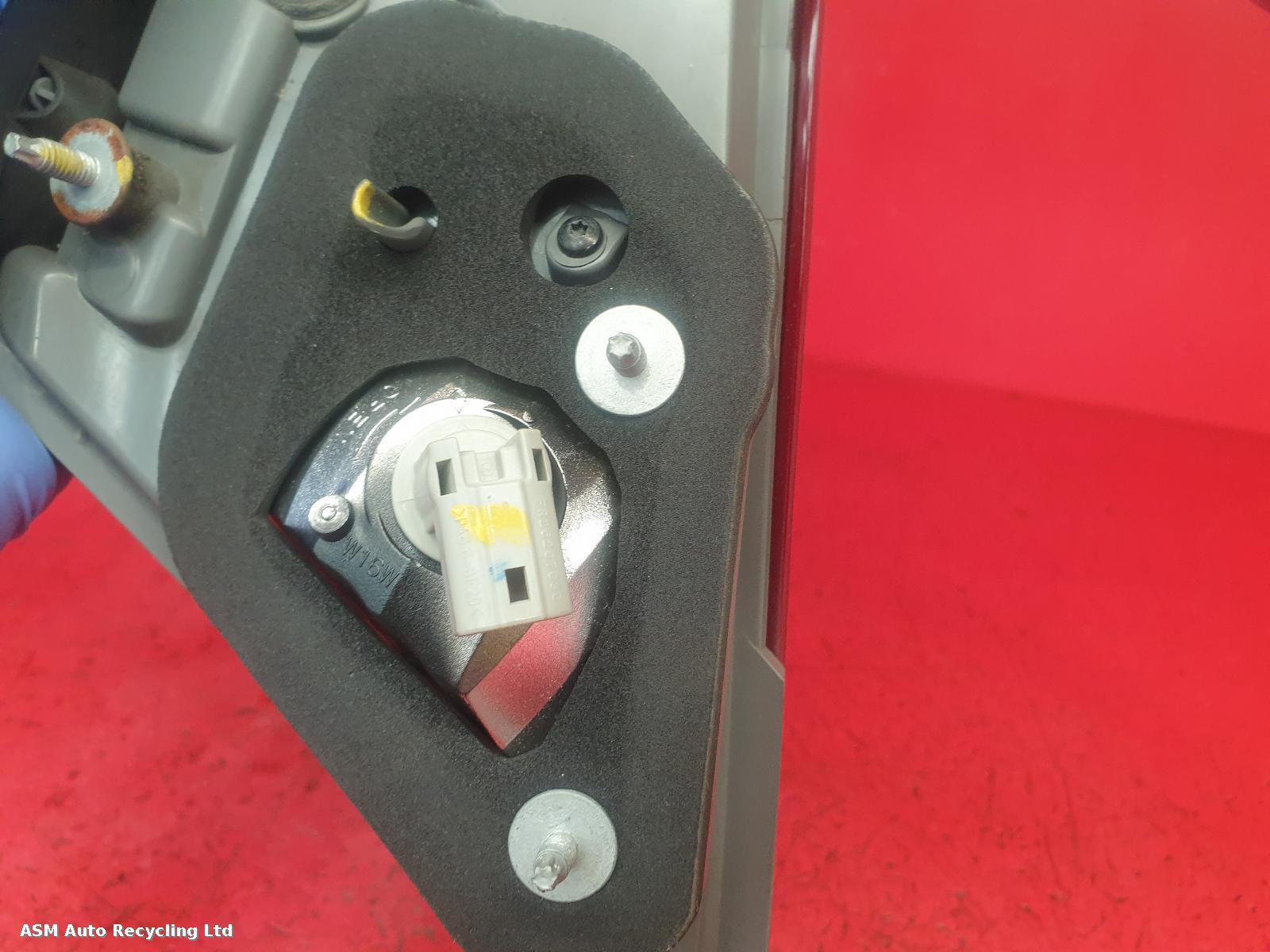 View Auto part Compressor Ford Fiesta 2010