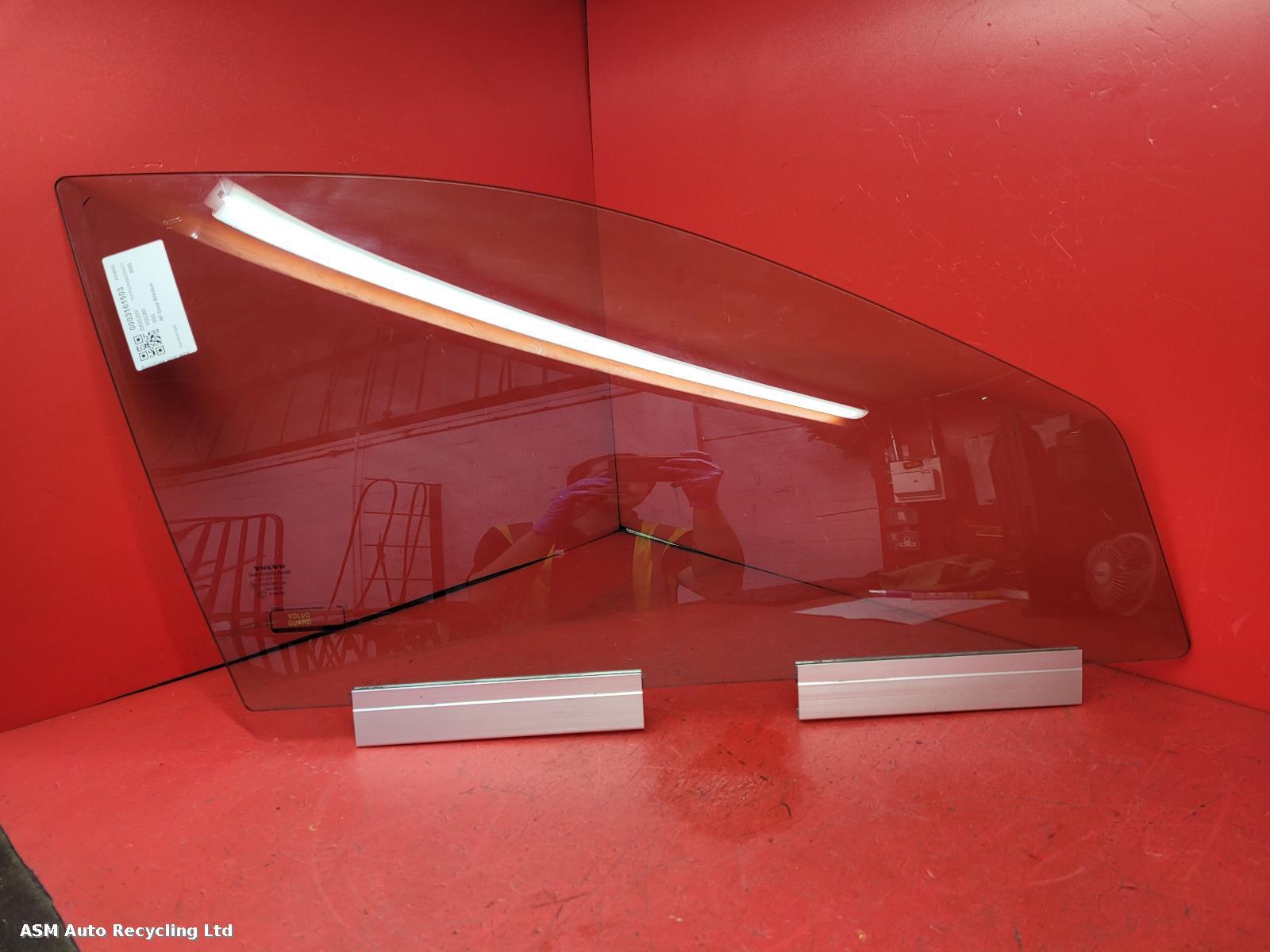 View Auto part RF Door Window Volvo S60 2005