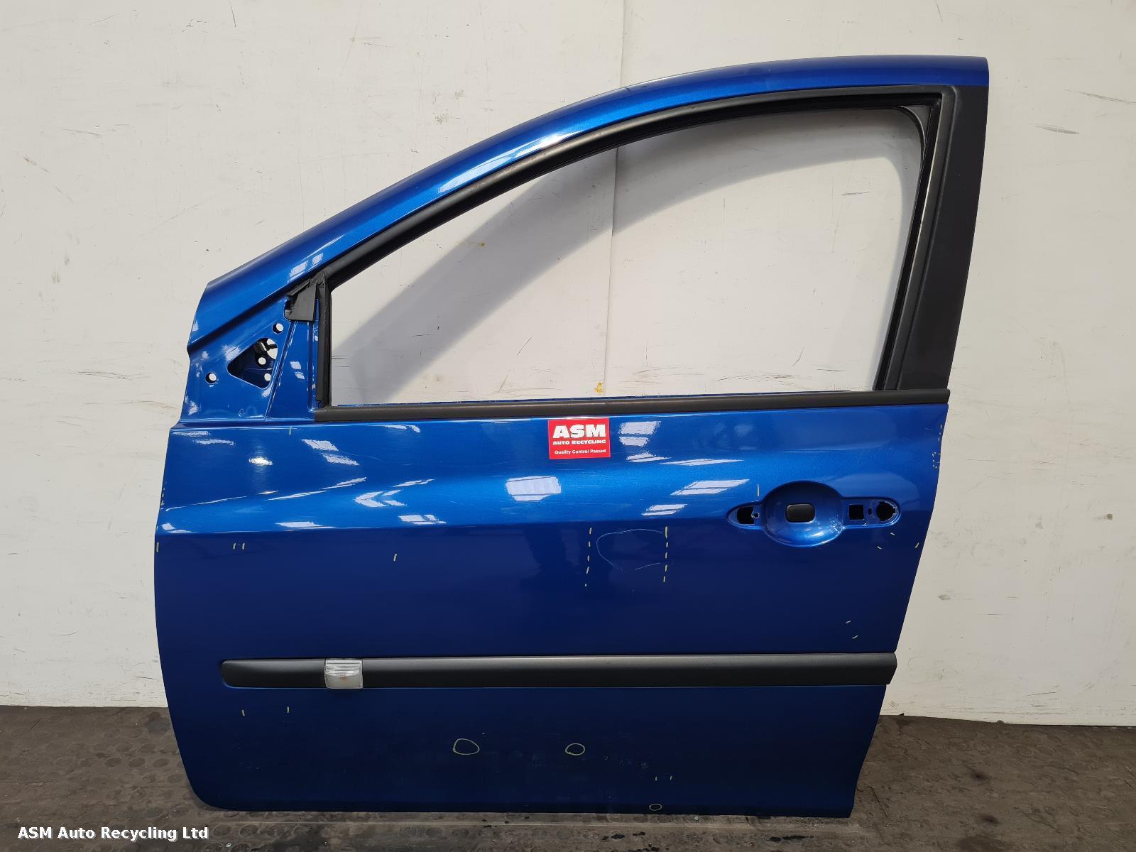 View Auto part L Front Door Renault Clio 2007