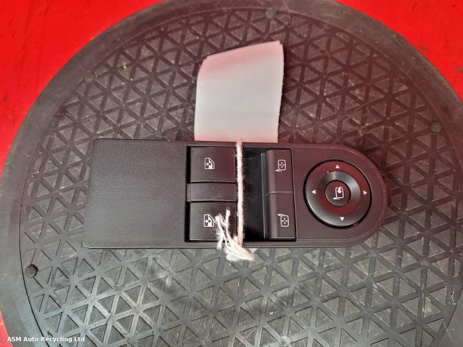 View Auto part Elect. Window Switch Vauxhall Astra 2007