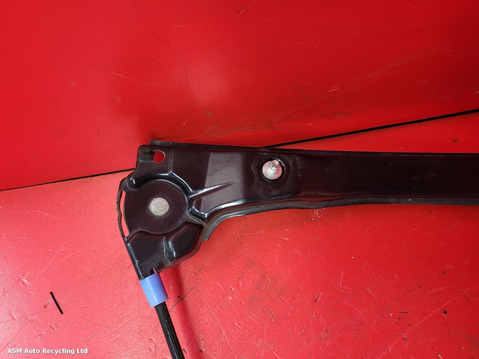 View Auto part RF Window Regulator Bmw 3 Series 2001