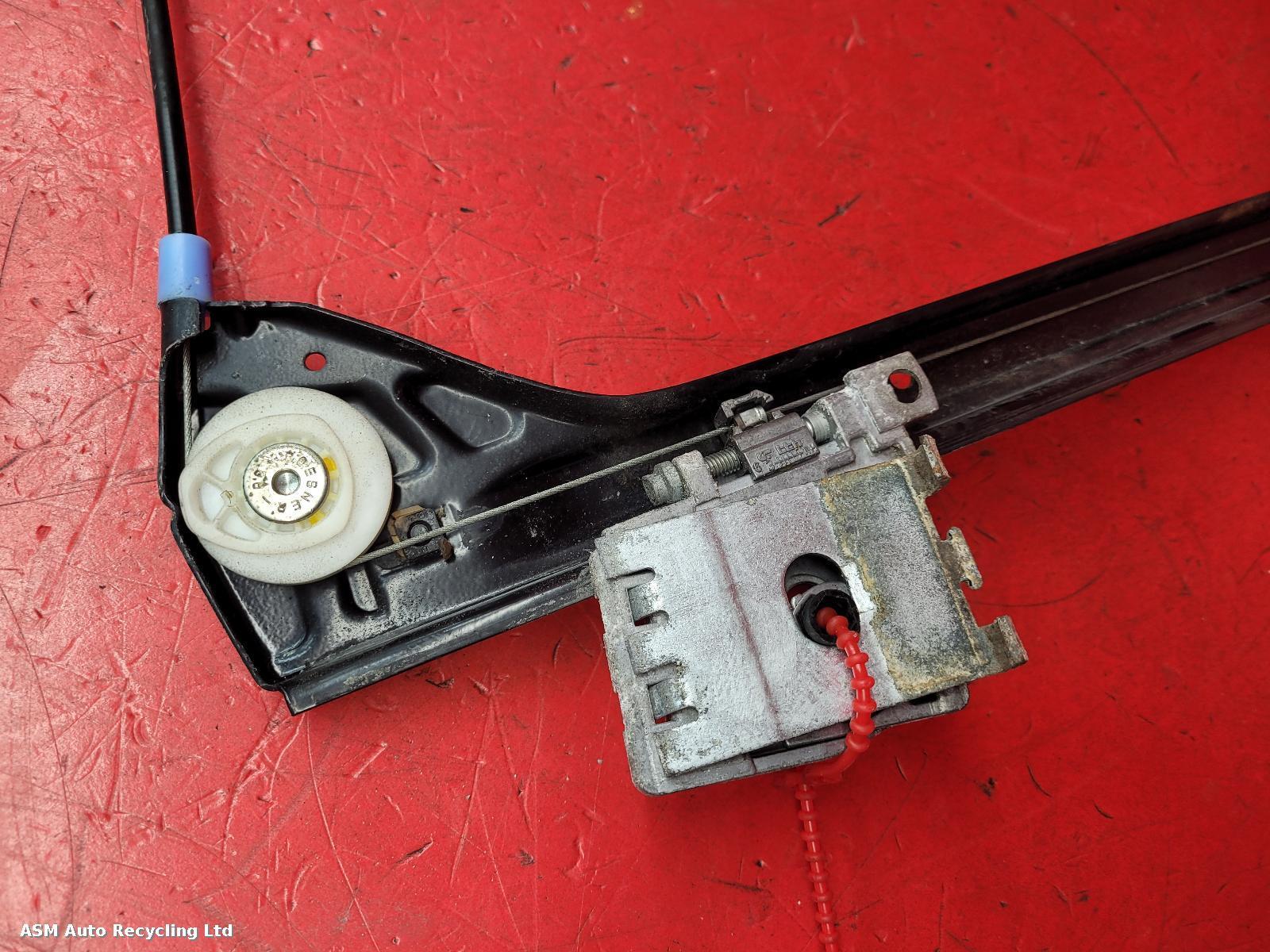 View Auto part RF Window Regulator Bmw 3 Series 2001