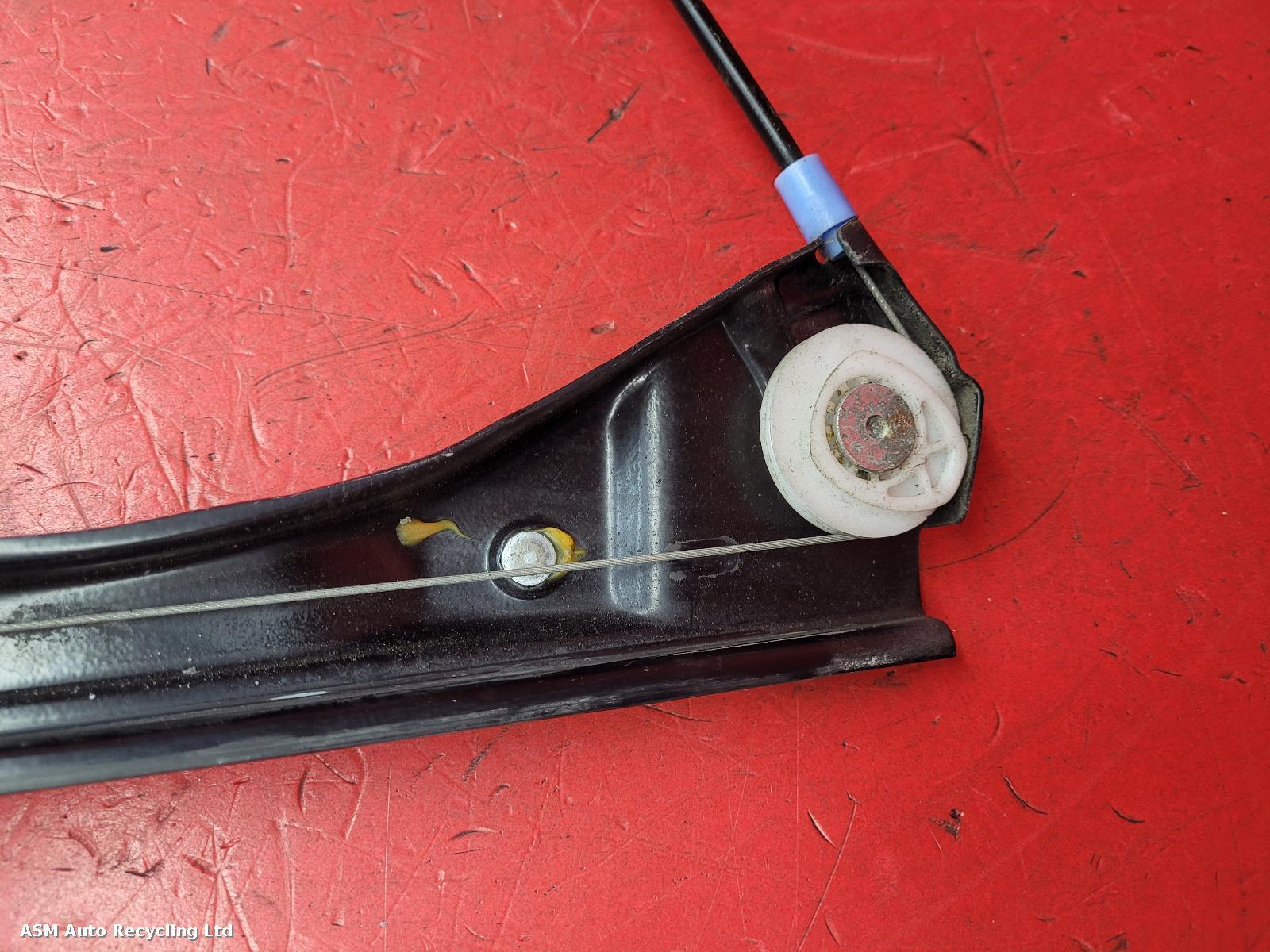 View Auto part RF Window Regulator Bmw 3 Series 2001