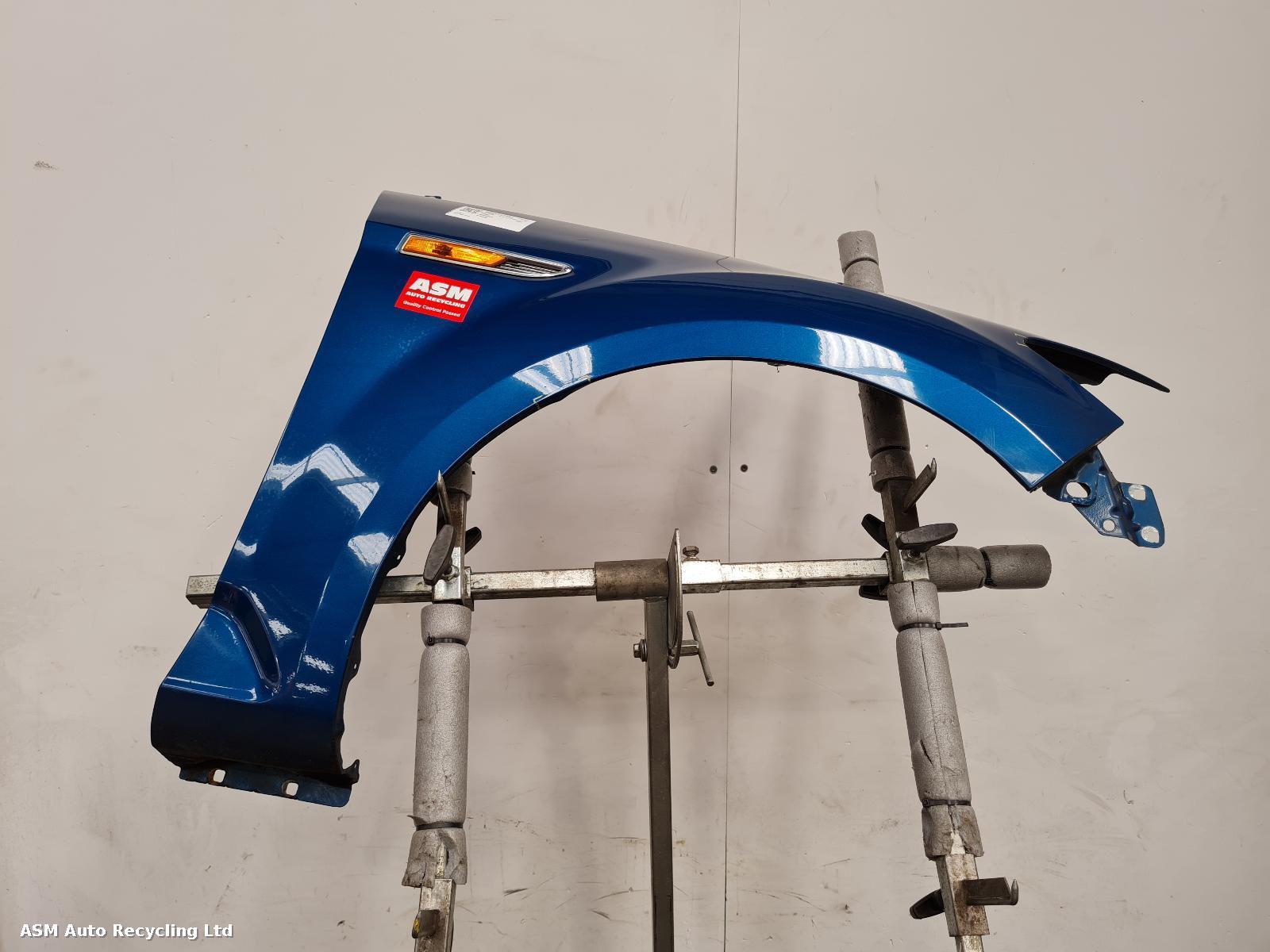 View Auto part R Wing Ford Mondeo 2007