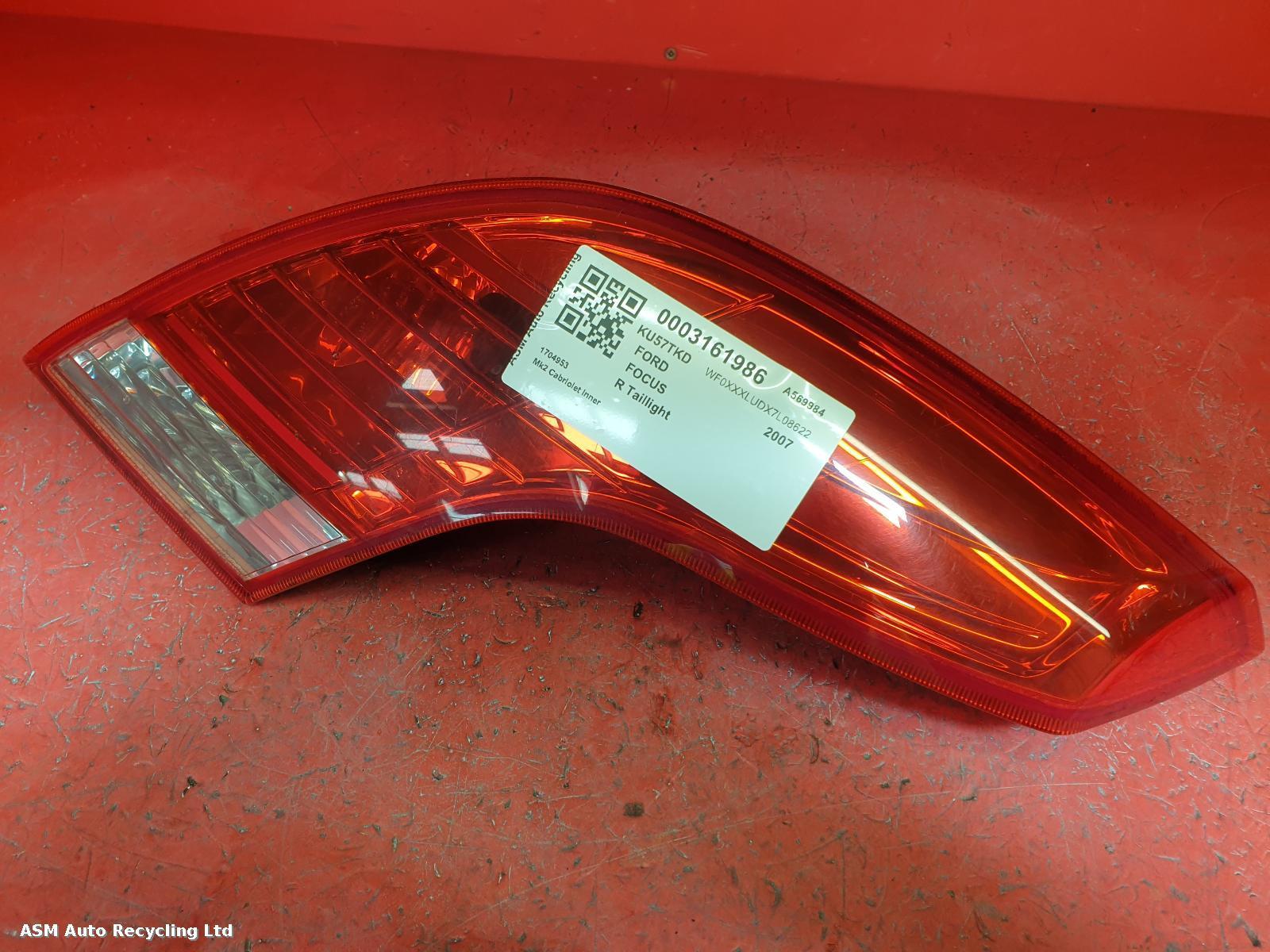 View Auto part R Taillight Ford Focus 2007