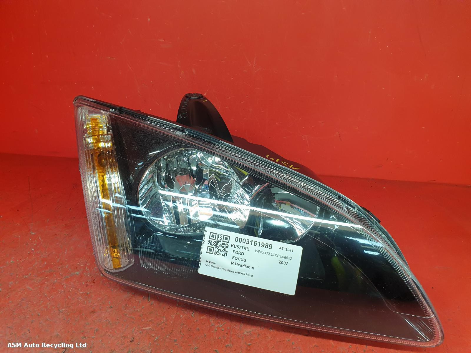 View Auto part R Headlamp Ford Focus 2007
