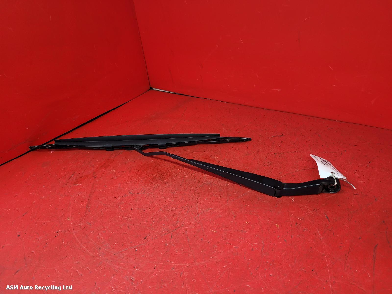 View Auto part Wiper Arm Nissan Note 2006