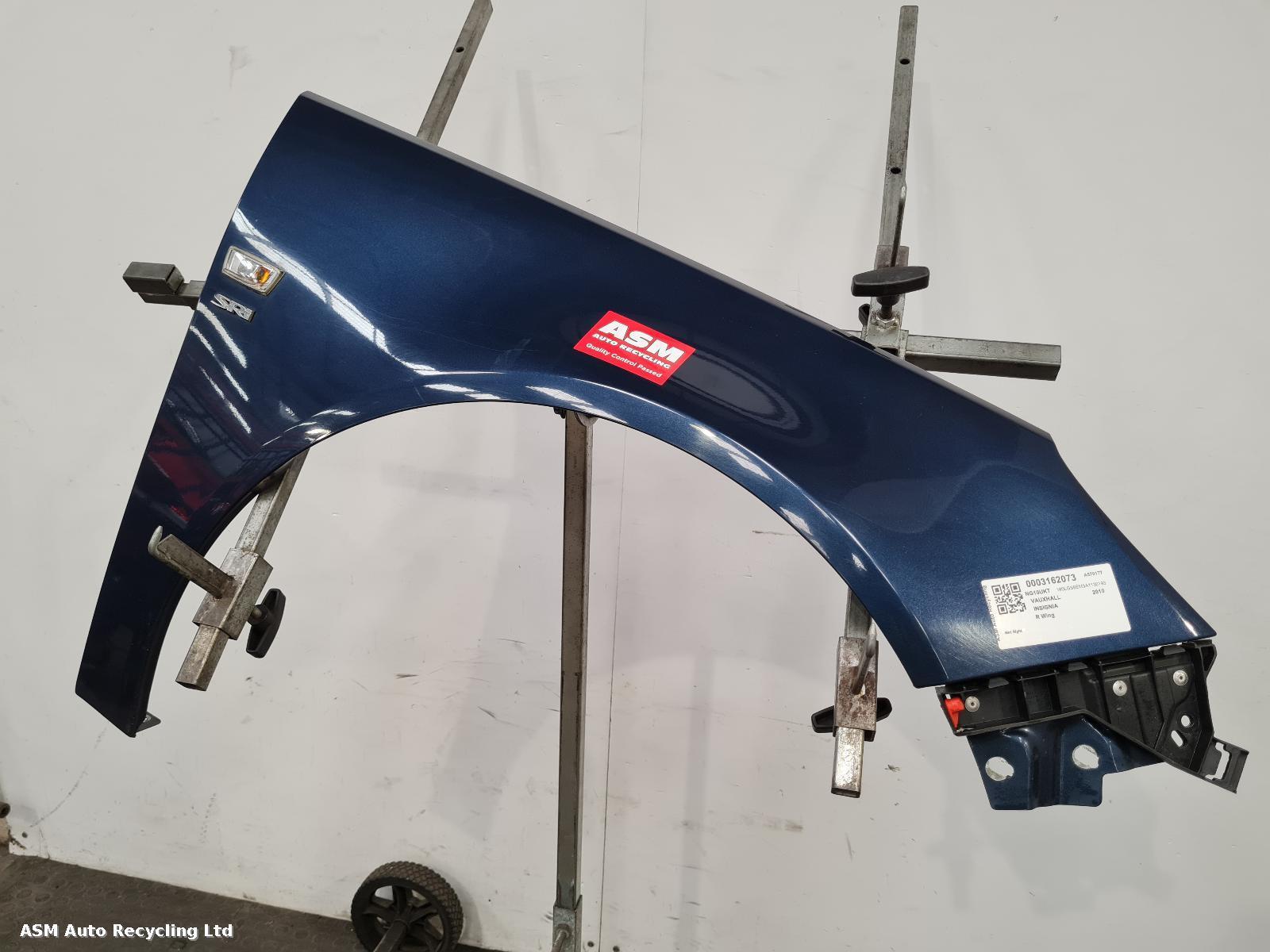 View Auto part R Wing Vauxhall Insignia 2010