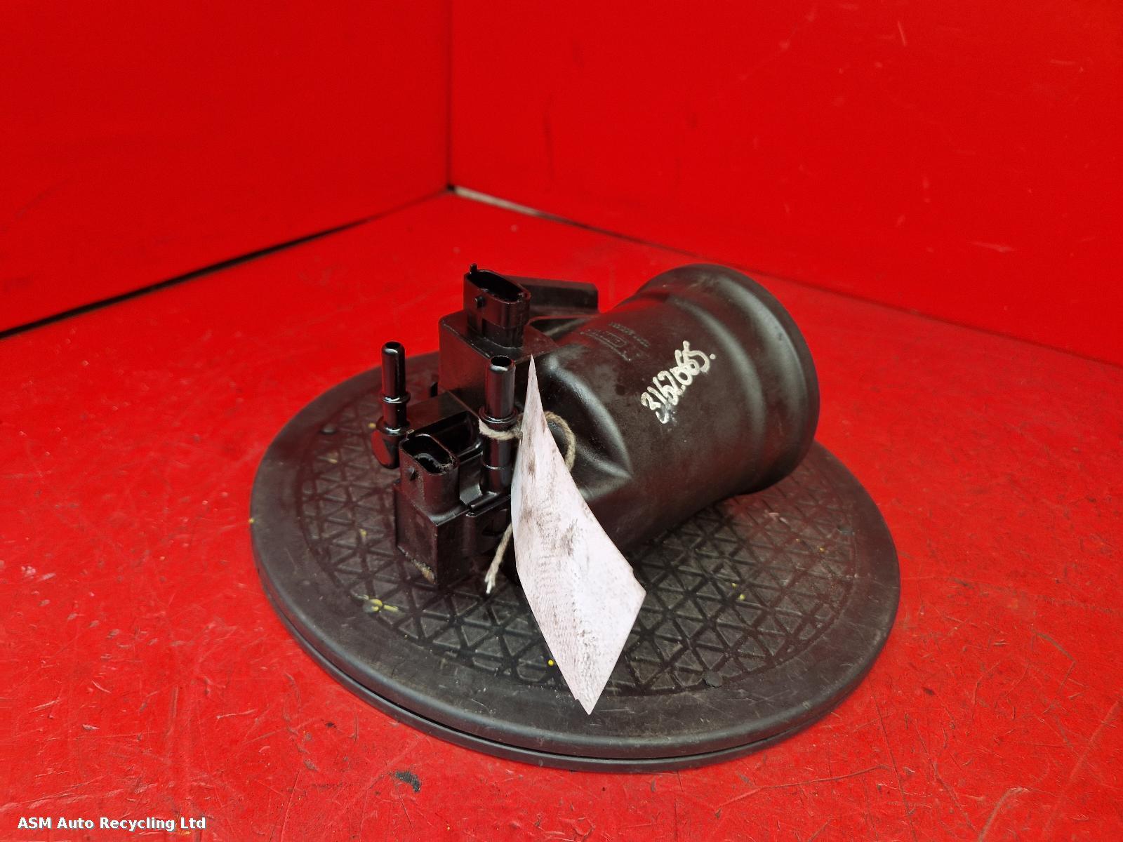 View Auto part Fuel Filter Housing Vauxhall Insignia 2010