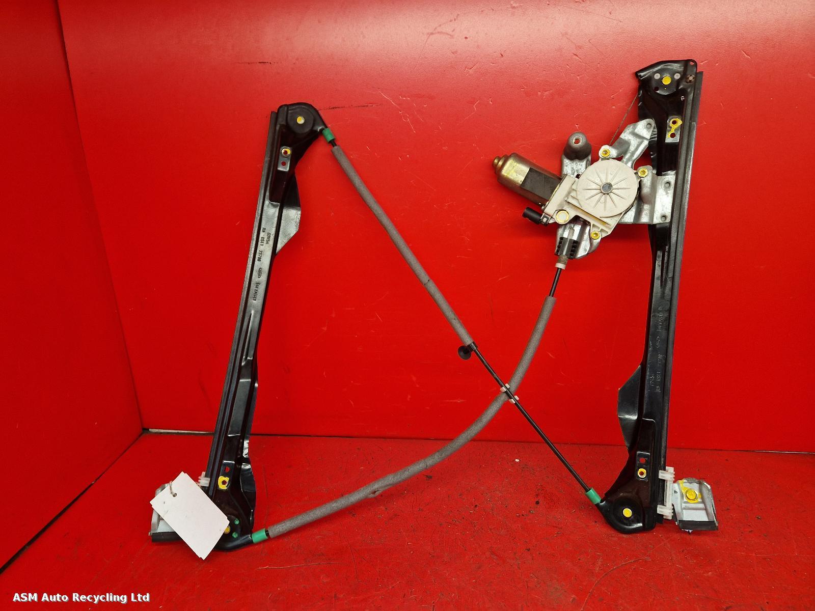View Auto part RF Window Regulator Ford Focus 2005