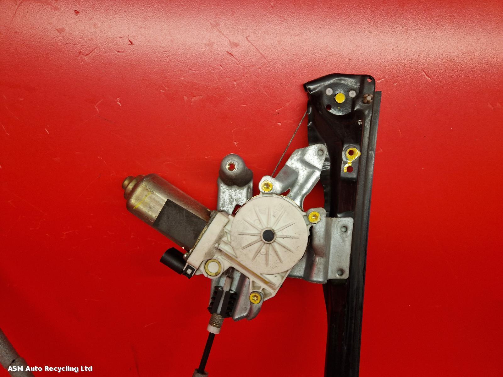 View Auto part RF Window Regulator Ford Focus 2005