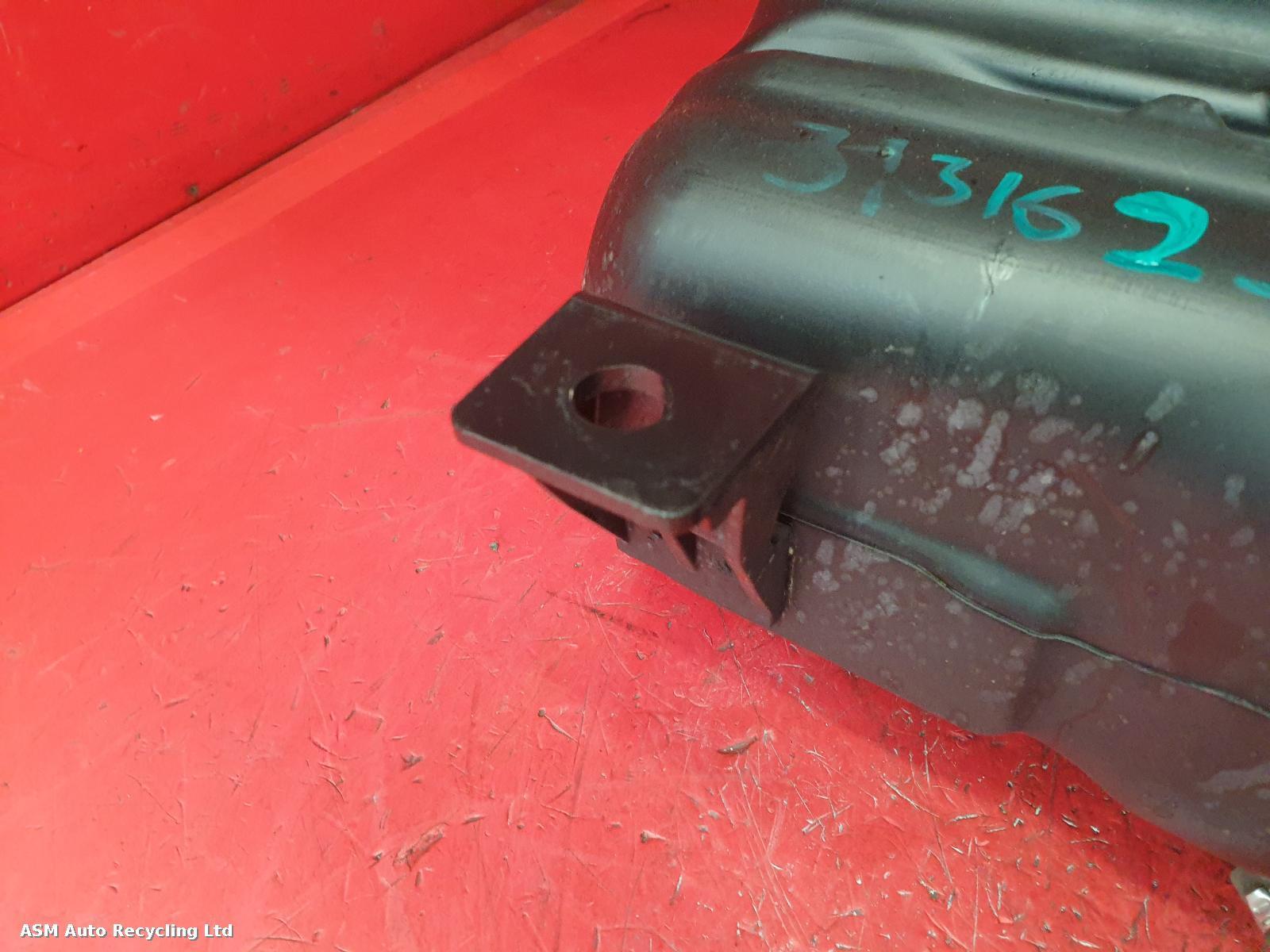 View Auto part Ad Blue Tank Vauxhall Vivaro 2017
