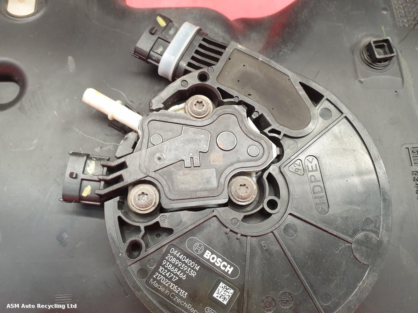 View Auto part Ad Blue Tank Vauxhall Vivaro 2017