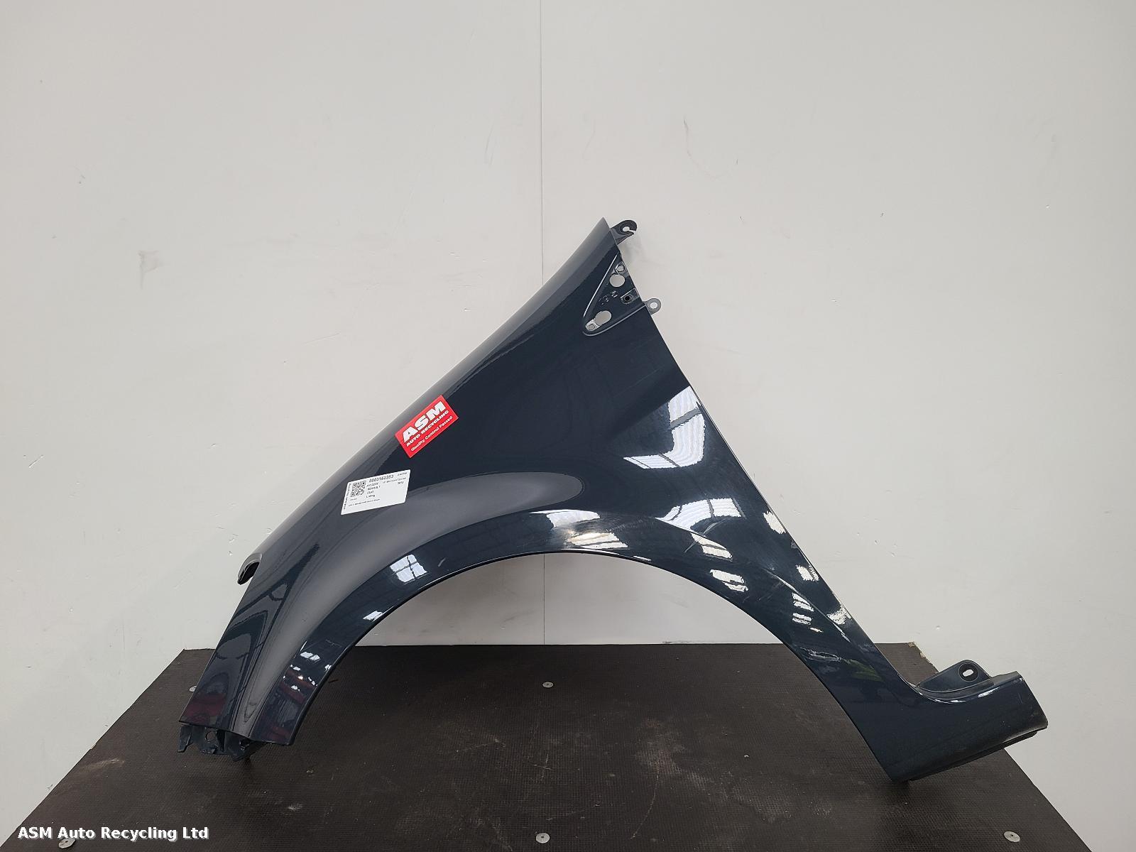 View Auto part L Wing Renault Clio 2012
