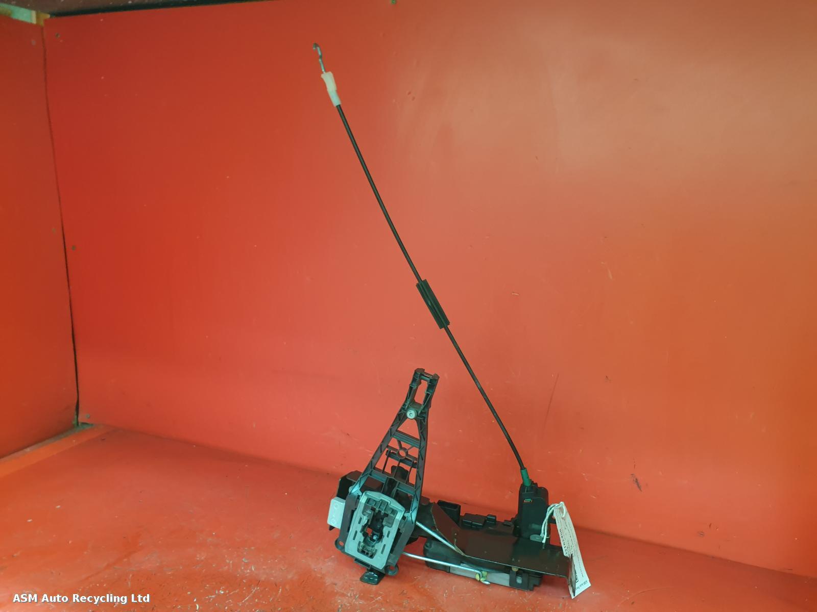 View Auto part Door Lock Assembly Vauxhall Astra 2009