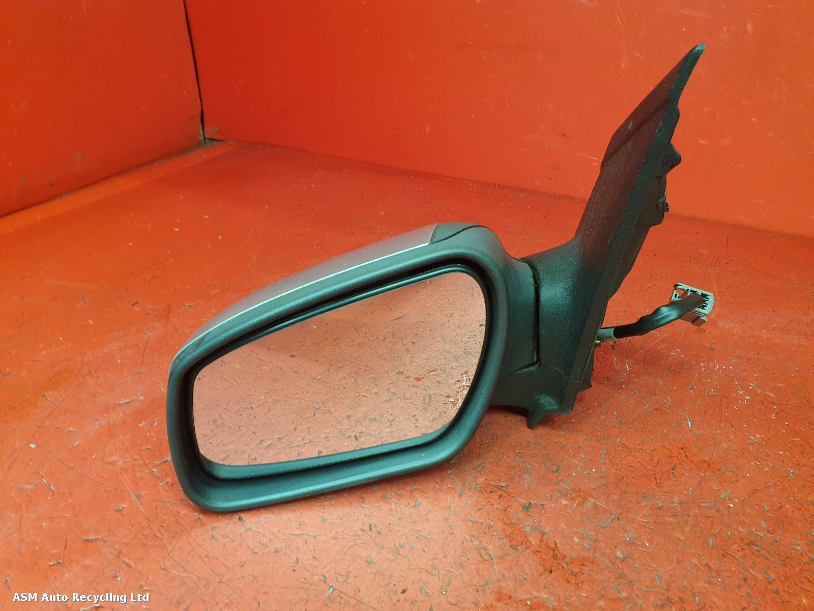 View Auto part L Door Mirror Ford Focus 2006