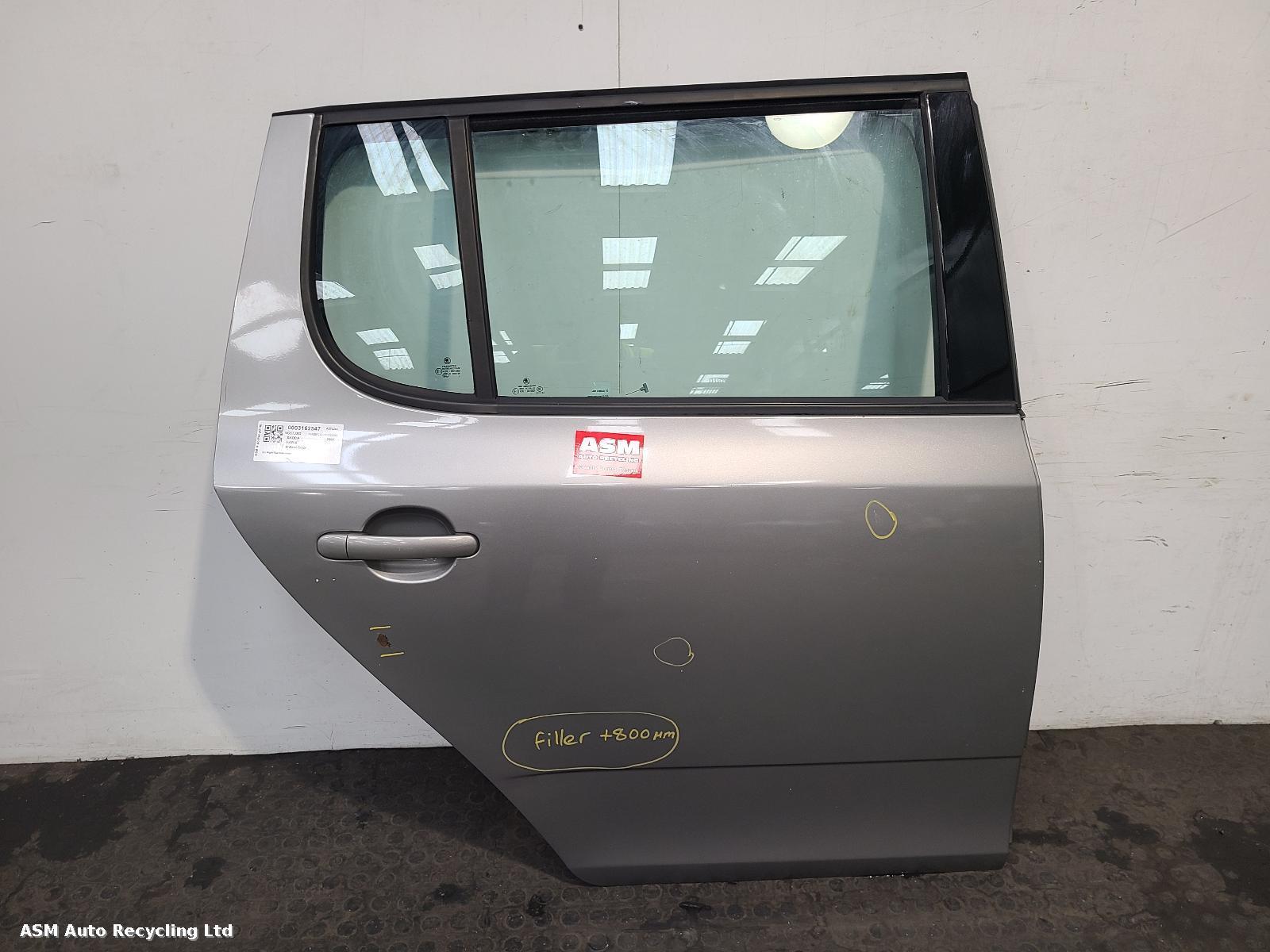 View Auto part R Rear Door Skoda Fabia 2007