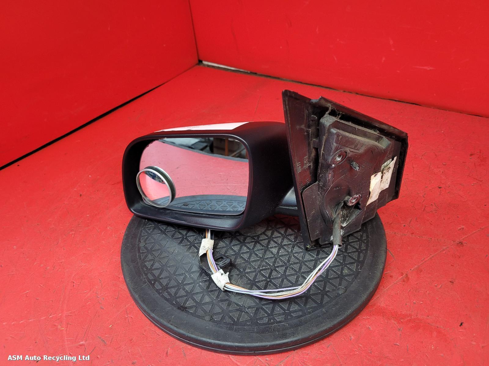 View Auto part L Door Mirror Volkswagen Polo 2003