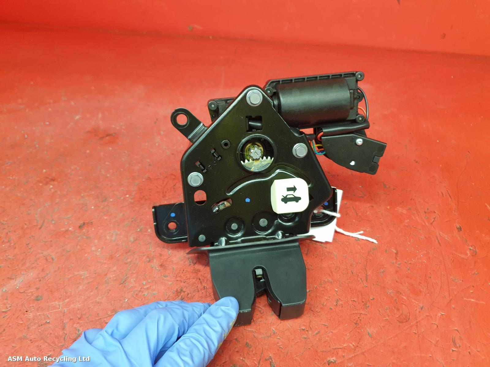 View Auto part Bootlid/Tailgate Lock Tesla Model 3 2022