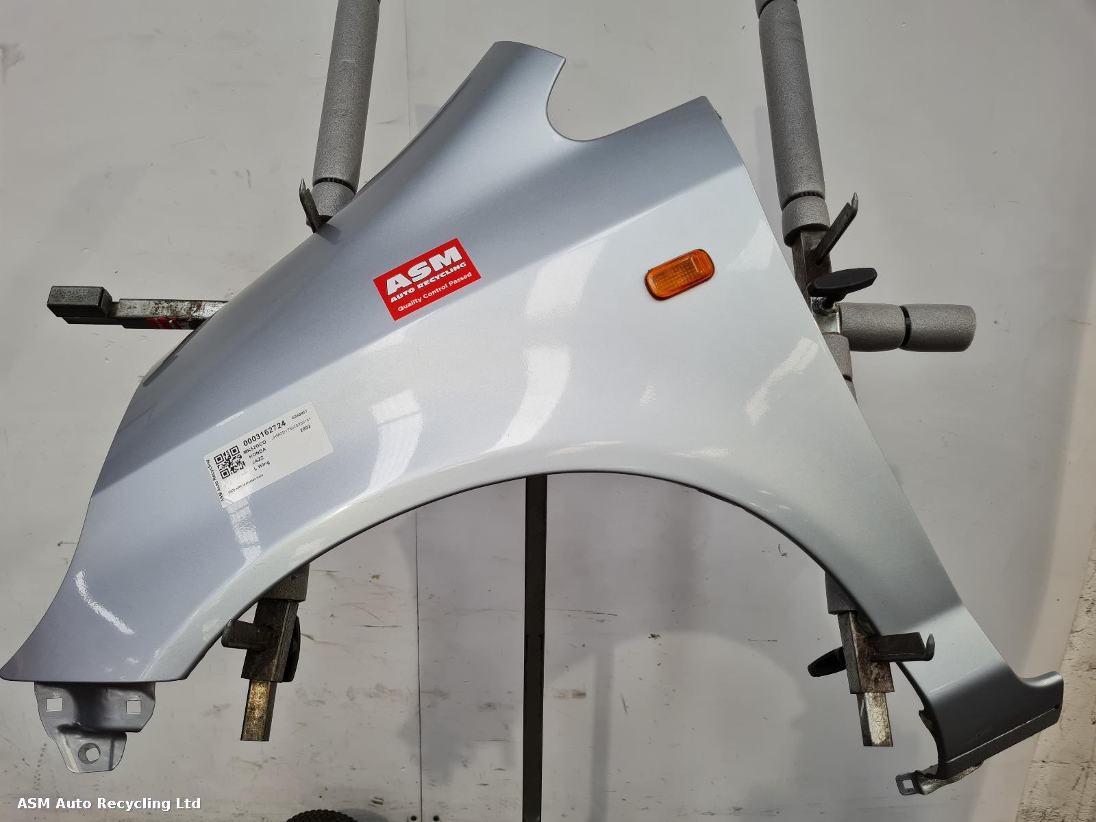 View Auto part L Wing Honda Jazz 2002