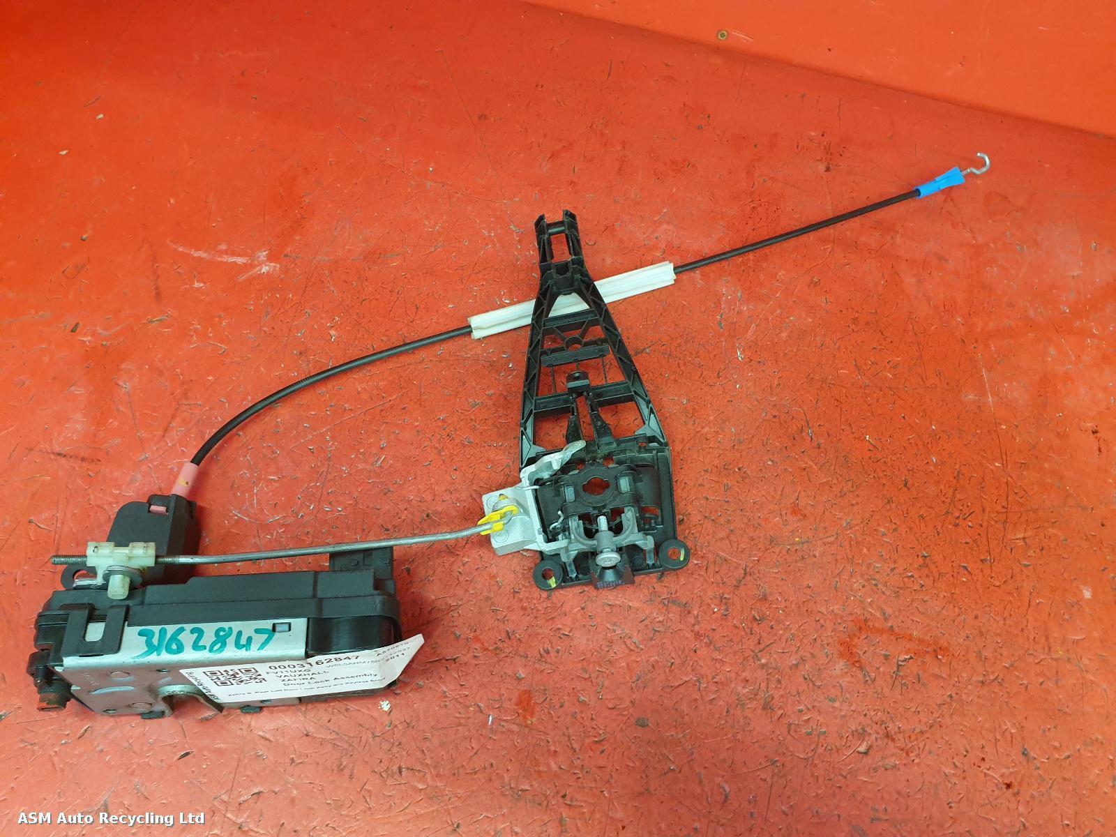 View Auto part Door Lock Assembly Vauxhall Zafira 2011