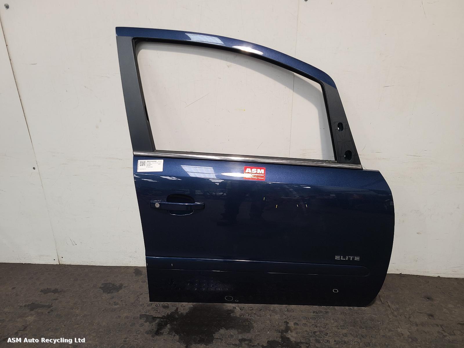View Auto part R Front Door Vauxhall Zafira 2011