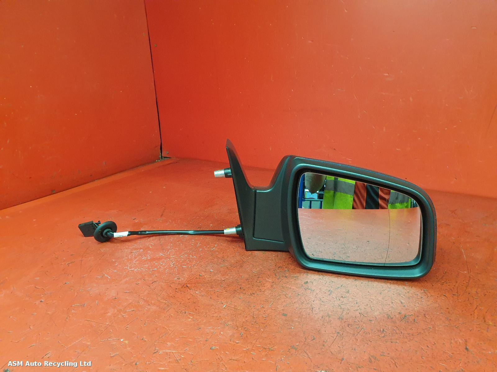 View Auto part R Door Mirror Vauxhall Zafira 2011