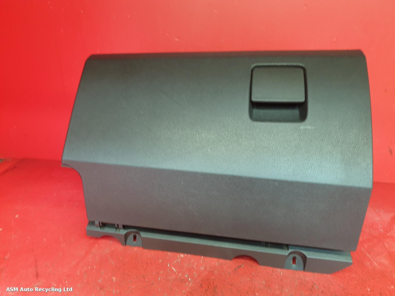 View Auto part Glove Box Vauxhall Zafira 2011