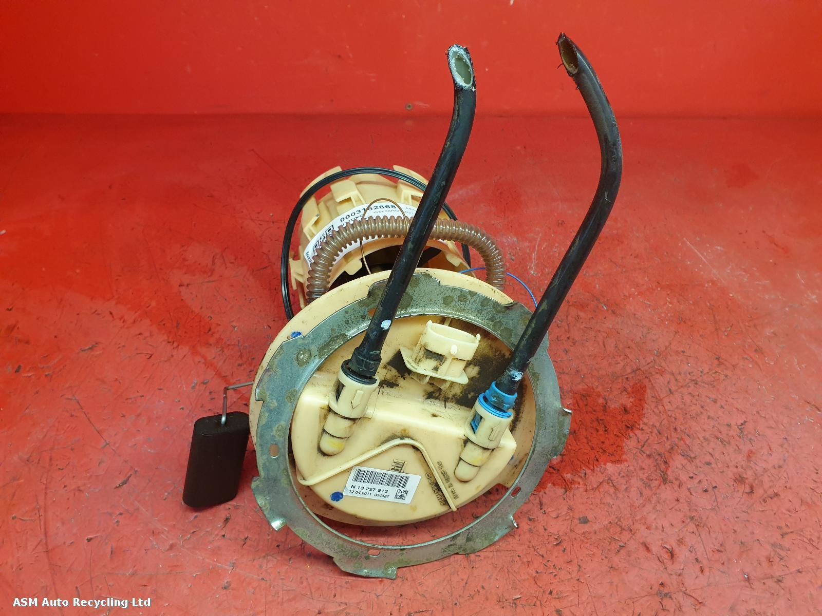 View Auto part Fuel Pump Vauxhall Zafira 2011