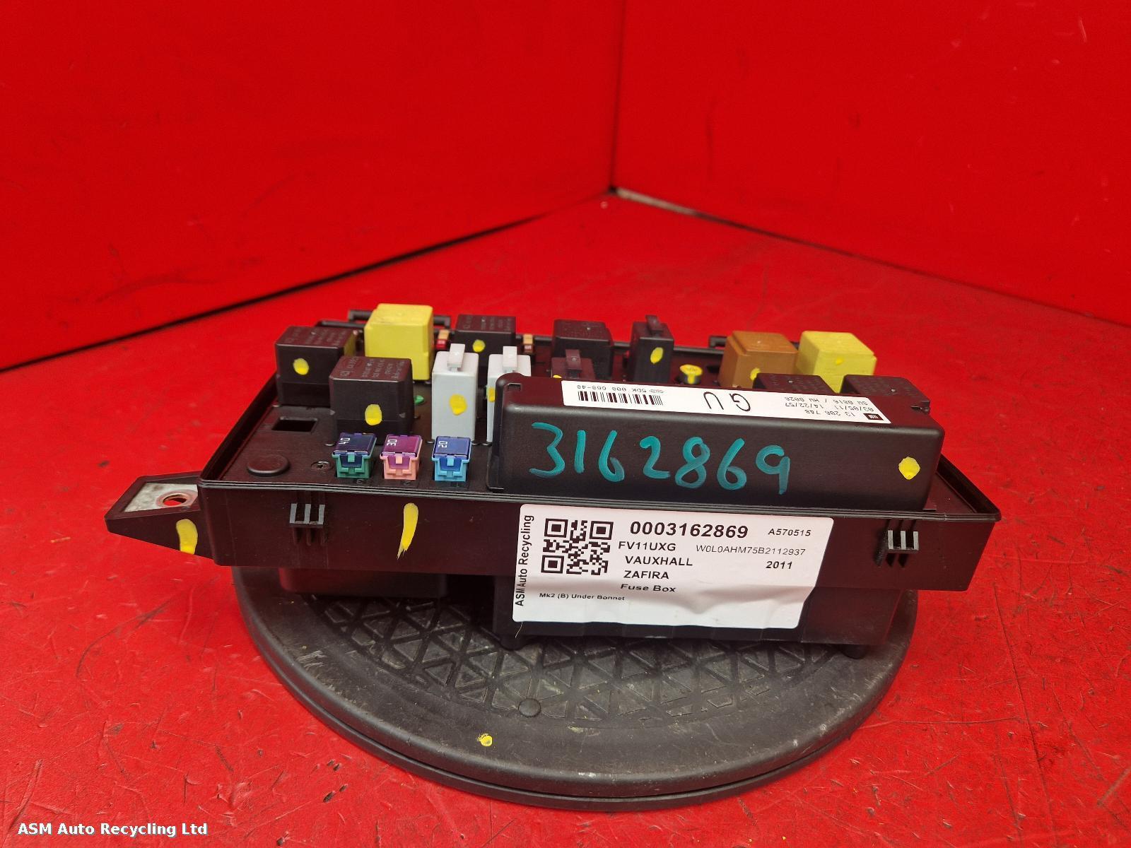 View Auto part Fuse Box Vauxhall Zafira 2011